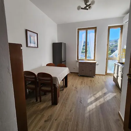 Appartamento Casa Buonviaggio Cinqueterre Trains - Mytouristhome *